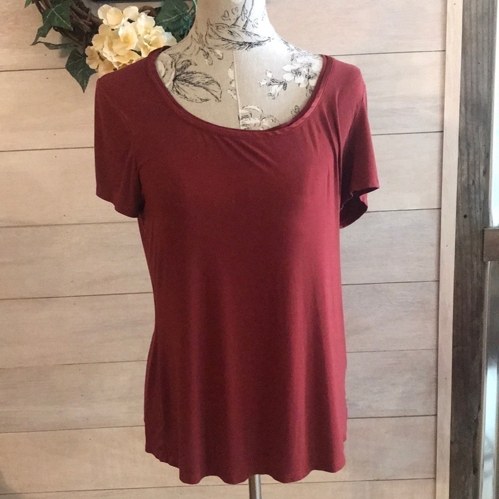 - *WHBM Brown Top L